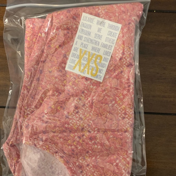 LuLaRoe Irma Tunic - Picture 2 of 3